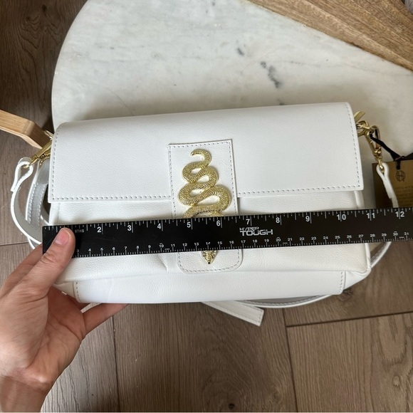 NWT Original HOUSE OF HARLOW
1960 Snake 100% Leather Shoulder
Bag Gold White - Picture 10 of 13